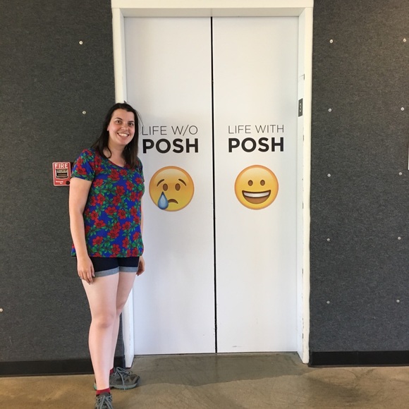 Meet your Posher, Stacy - Picture 3 of 4